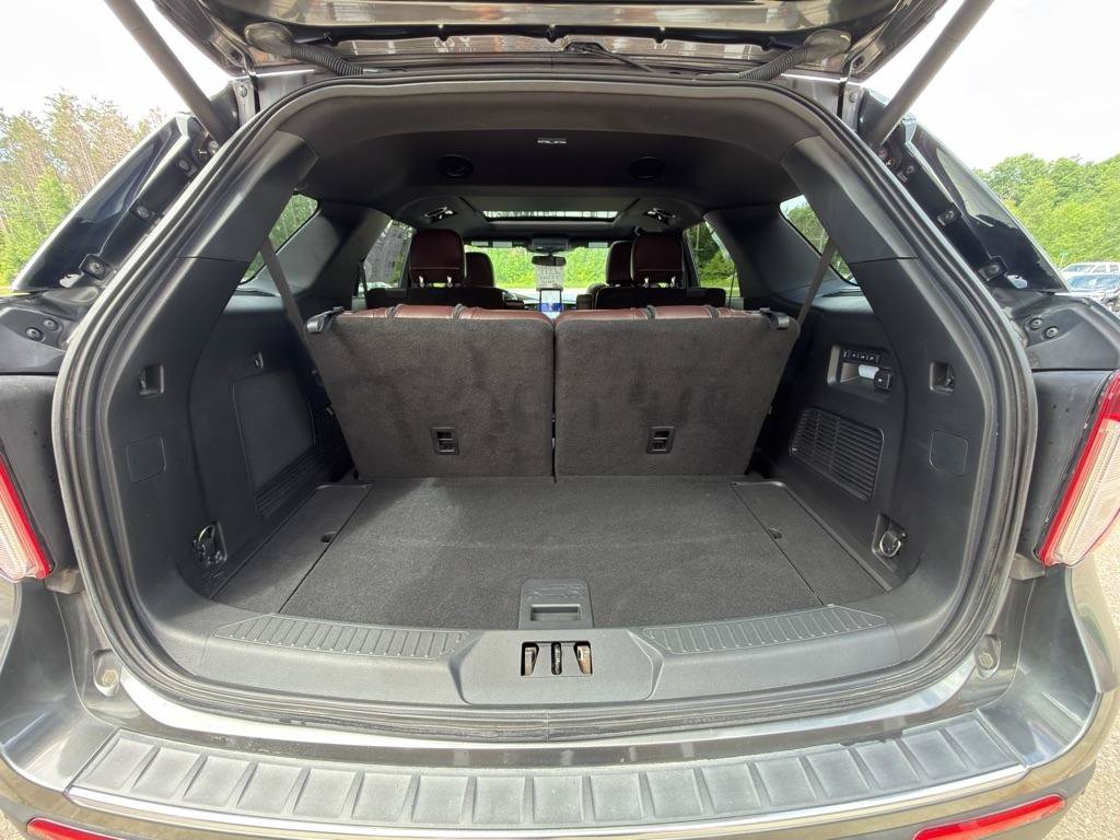Used 2020 Ford Explorer Platinum w/ Premium Technology Package AWD/4WD image 15