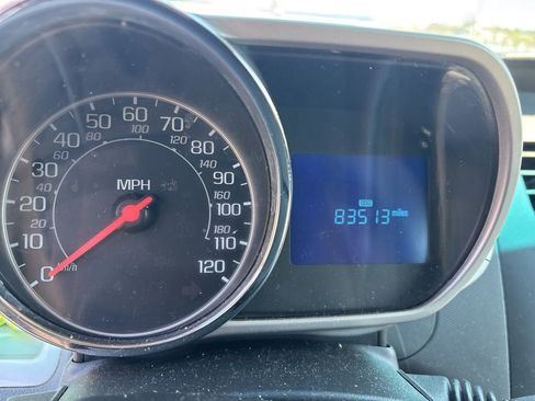 Used 2014 Chevrolet Spark LT image 11