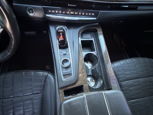 Certified 2021 Cadillac Escalade Sport Platinum w/ LPO, ONYX Package RWD image 27