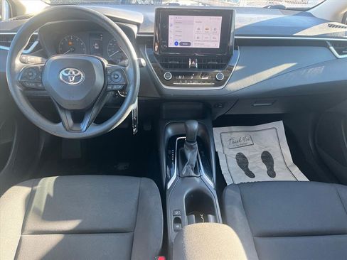 Used 2024 Toyota Corolla LE image 6