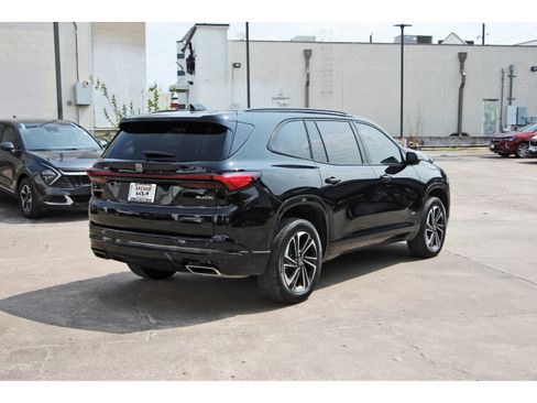 Used 2025 Buick Enclave Sport Touring w/ Trailering Package, 5000 lbs. FWD image 7