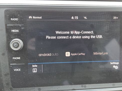 Used 2019 Volkswagen Atlas SE image 4