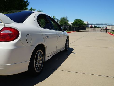 Used 2005 Dodge Neon w/ Competition Group image 31