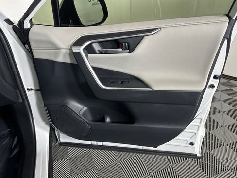 Used 2023 Toyota RAV4 Limited image 14