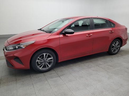 Used 2024 Kia Forte LXS FWD image 2