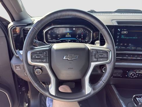 Used 2022 Chevrolet Silverado 1500 LT Trail Boss w/ Convenience Package II image 10