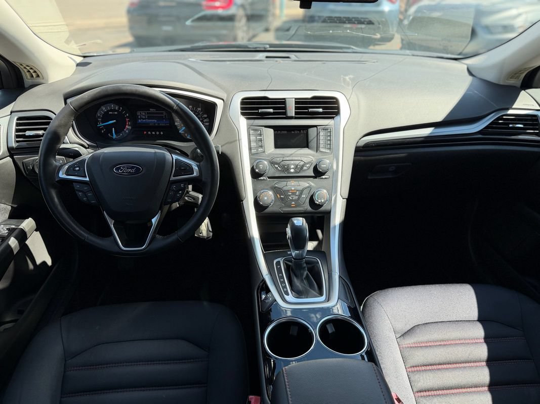 Used 2013 Ford Fusion SE FWD image 15