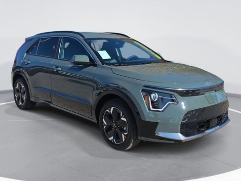 New 2025 Kia Niro Wind image 3