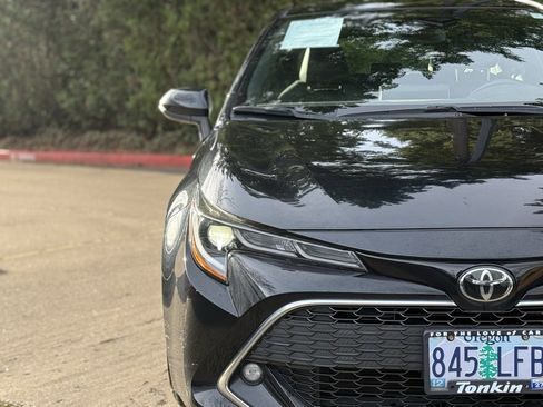 Used 2019 Toyota Corolla XSE image 3