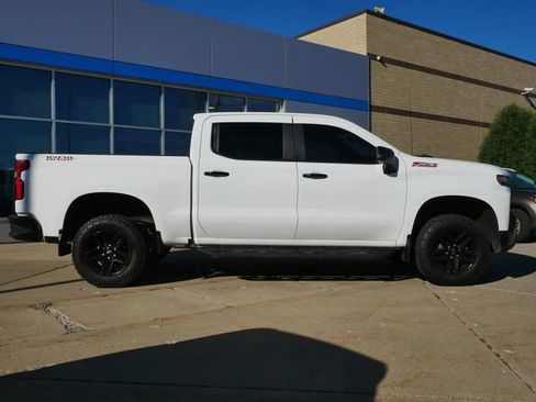 Used 2021 Chevrolet Silverado 1500 LT Trail Boss w/ Bed Protection Package image 8
