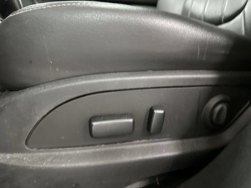 Used 2016 Chevrolet Traverse LTZ AWD/4WD image 13