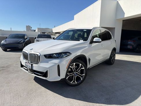 Used 2026 BMW X5 xDrive40i w/ Premium Package AWD/4WD image 3