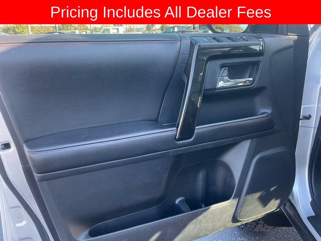 Used 2015 Toyota 4Runner Trail AWD/4WD image 9