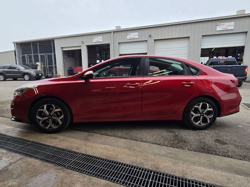 Used 2019 Kia Forte LXS image 4