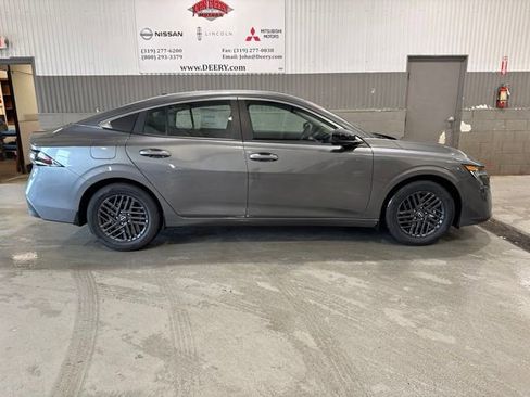 New 2026 Nissan Sentra SV FWD image 3