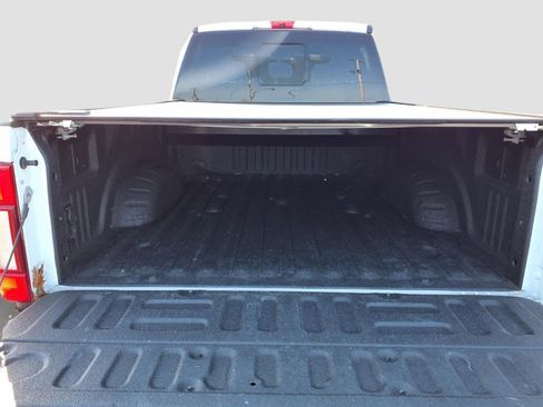 Used 2021 Ford F350 Platinum w/ Tremor Off-Road Package image 25