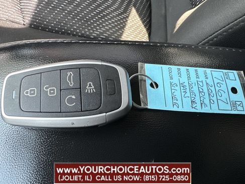 Used 2020 Dodge Journey SE image 46