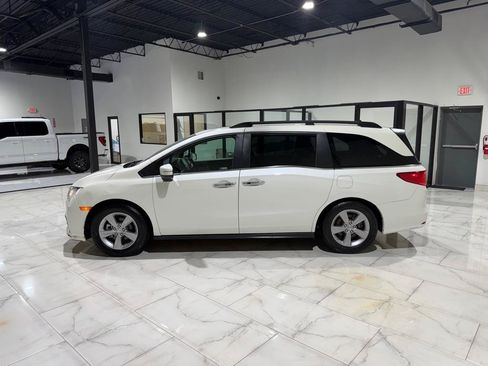 Used 2018 Honda Odyssey EX-L image 9