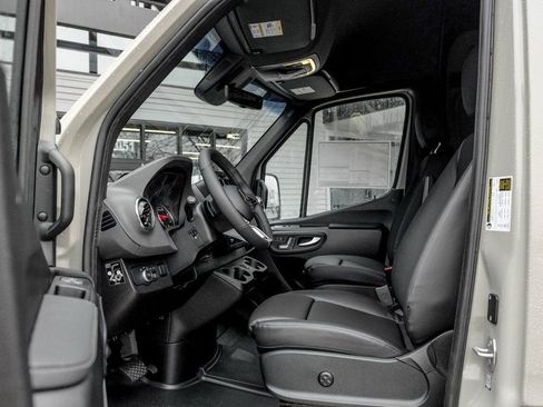 New 2026 Mercedes-Benz Sprinter 2500 image 12