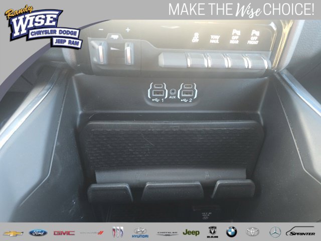 Used 2023 RAM 1500 Laramie AWD/4WD image 32