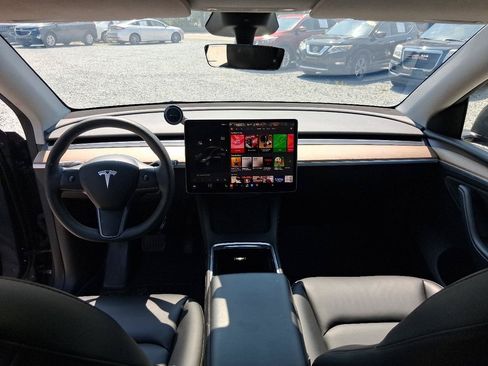 Used 2023 Tesla Model Y Long Range AWD/4WD image 15