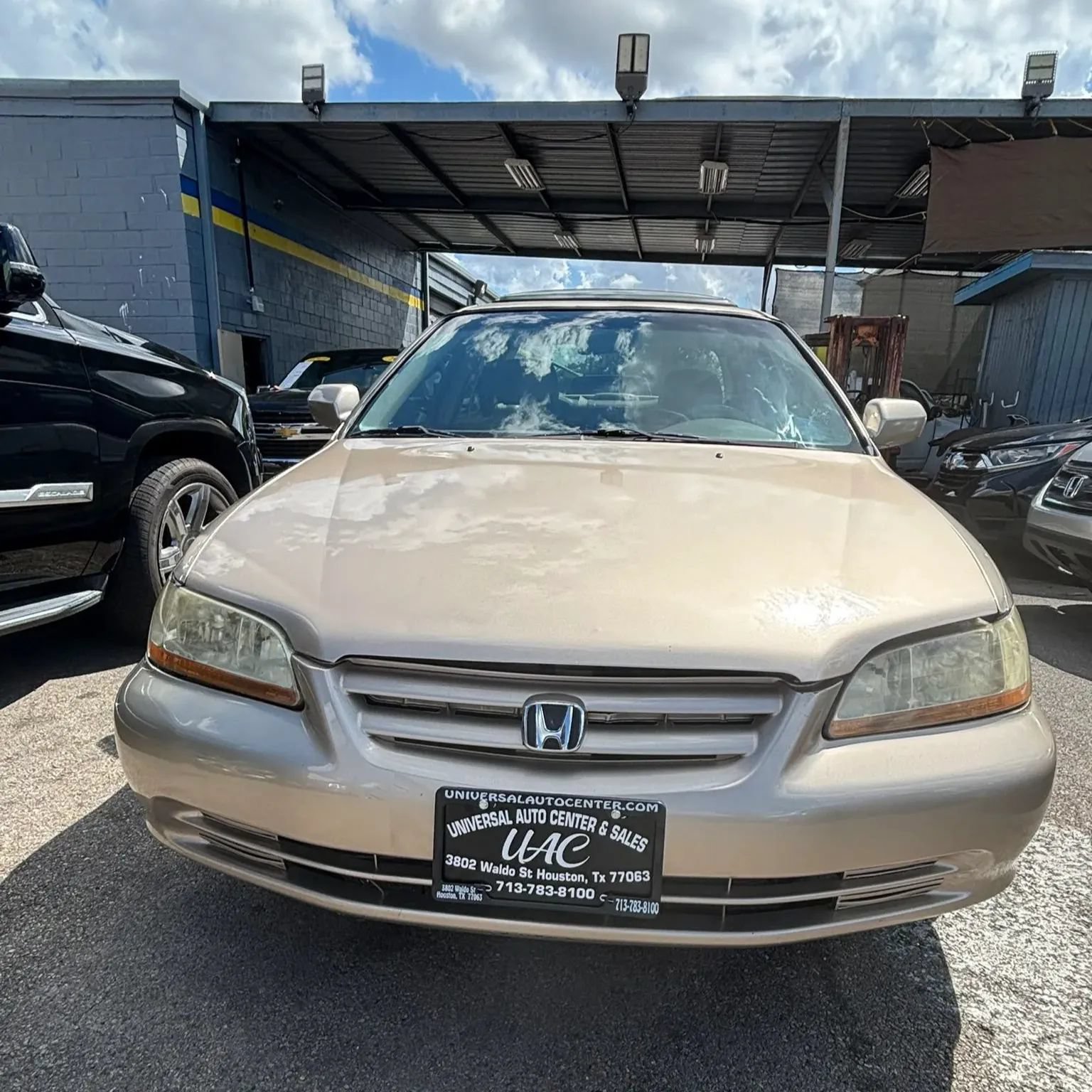 Used 2000 Honda Accord EX image 2