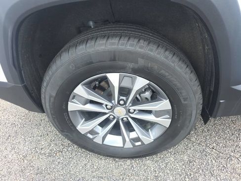 Used 2025 Chevrolet Equinox LT w/ Convenience Package II AWD/4WD image 10