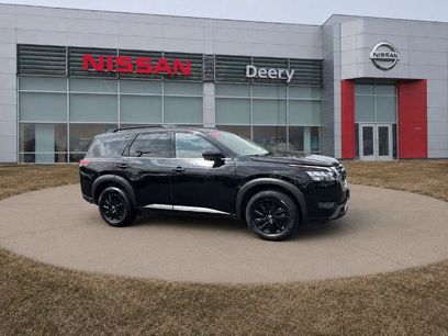 Certified 2025 Nissan Pathfinder SV