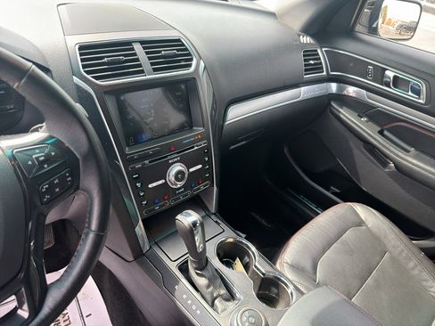 Used 2017 Ford Explorer Sport w/ Equipment Group 401A image 10