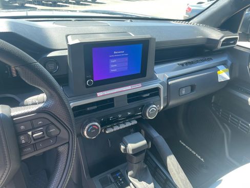 New 2026 Toyota Tacoma SR5 AWD/4WD image 28