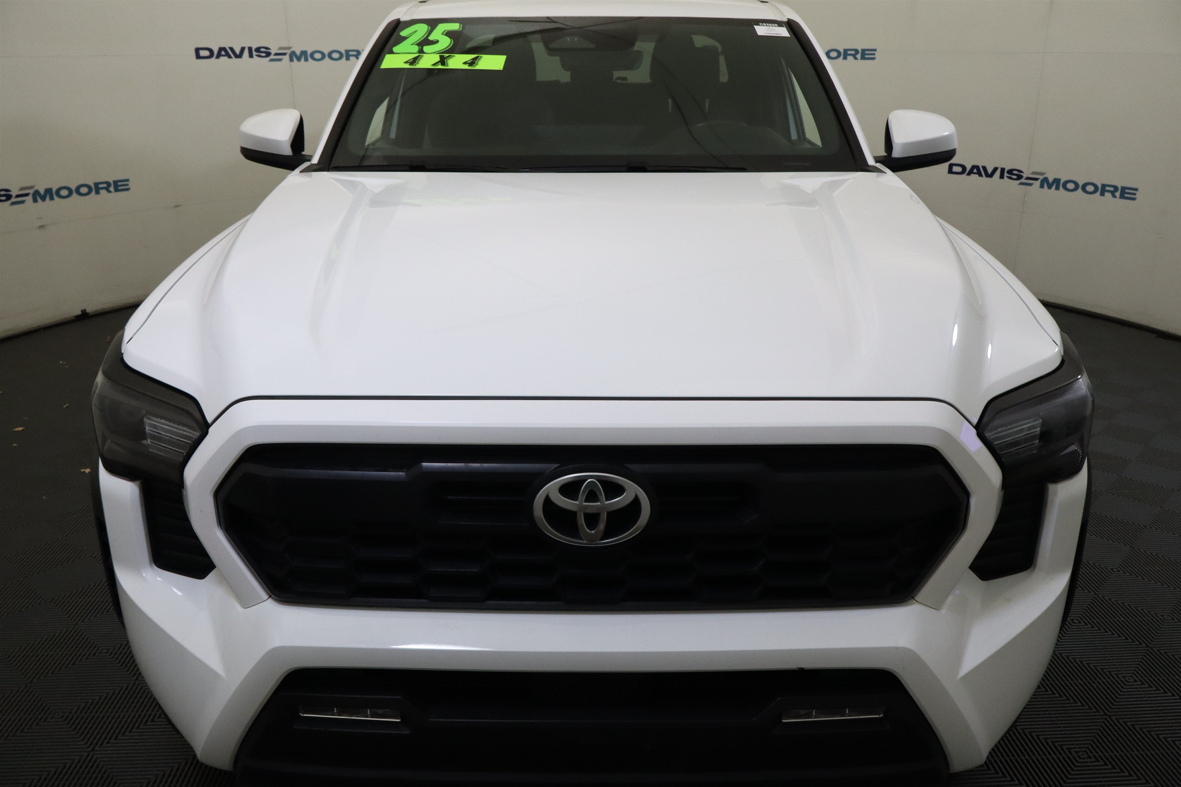 Used 2025 Toyota Tacoma TRD Off-Road AWD/4WD image 14
