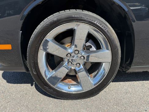 Used 2009 Dodge Challenger R/T RWD image 13