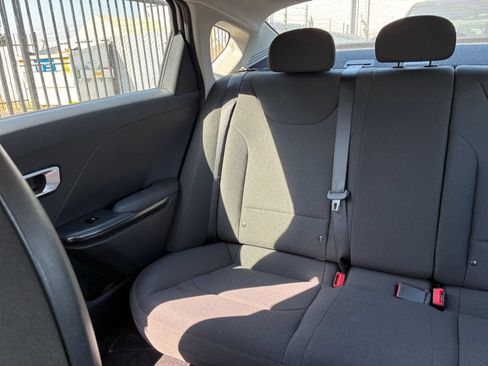 Used 2026 Kia K4 FWD image 37