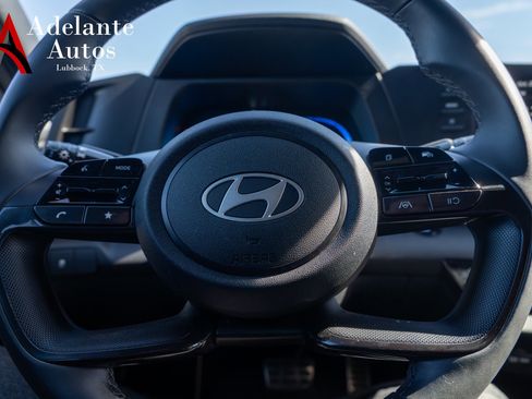 Used 2025 Hyundai Elantra Sport image 8