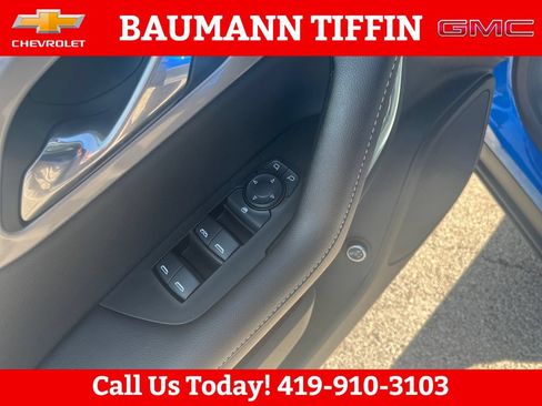 Used 2024 Chevrolet Blazer LT w/ Convenience Package FWD image 11