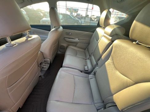 Used 2012 Toyota Prius V Three image 10