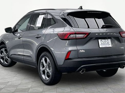 Certified 2025 Ford Escape ST-Line Select AWD/4WD image 13