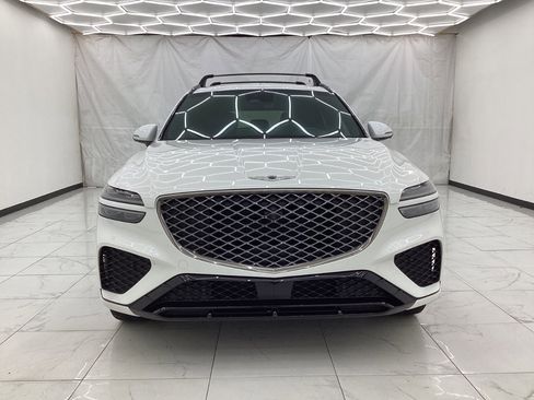 Used 2023 Genesis GV70 2.5T w/ Sport Prestige Package AWD/4WD image 5