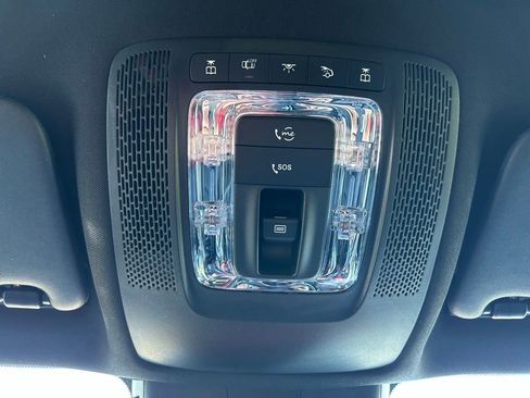 Used 2024 Mercedes-Benz GLB 250 image 28