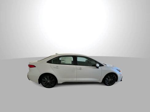 Certified 2025 Toyota Corolla SE image 9