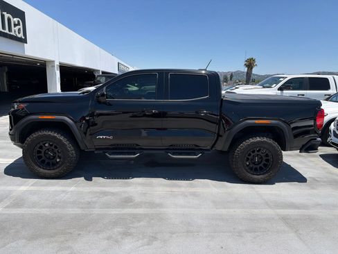 Used 2023 GMC Canyon AT4 w/ AT4 Premium Package AWD/4WD image 2