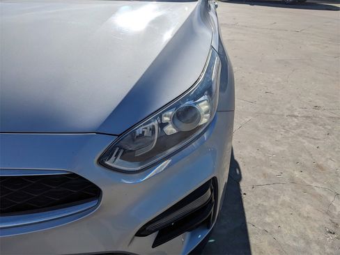 Used 2019 Kia Forte S image 11