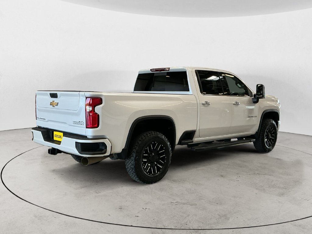 Used 2022 Chevrolet Silverado 3500 High Country AWD/4WD image 8