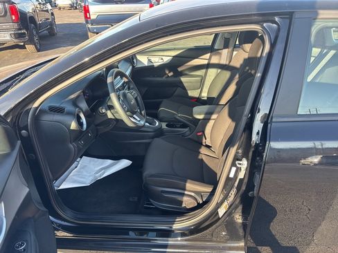 Used 2024 Kia Forte LXS image 10