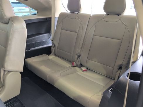 Certified 2020 Acura MDX SH-AWD w/ Technology Package image 35