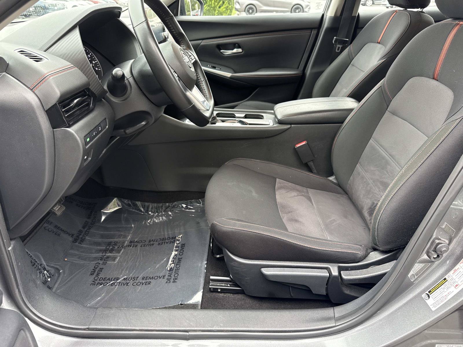 Used 2025 Nissan Sentra SR FWD image 29