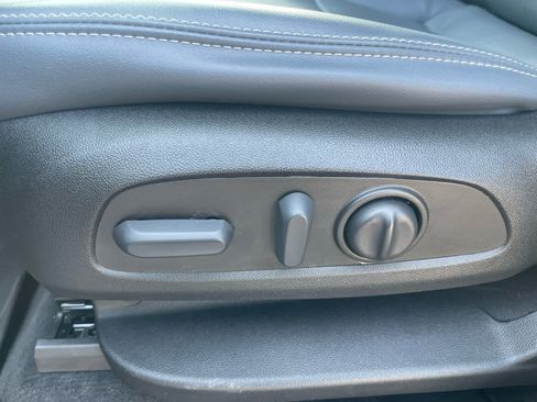 Used 2023 Buick Enclave Essence w/ Experience Buick Package FWD image 14