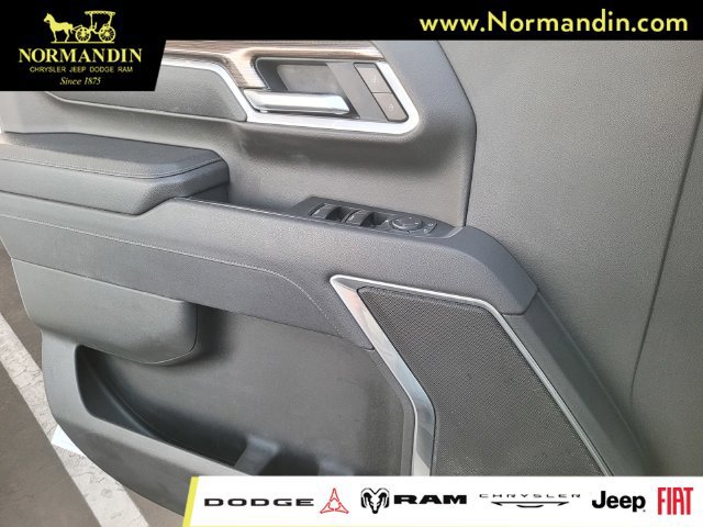 Used 2025 Chevrolet Silverado 2500 LT w/ Convenience Package AWD/4WD image 14