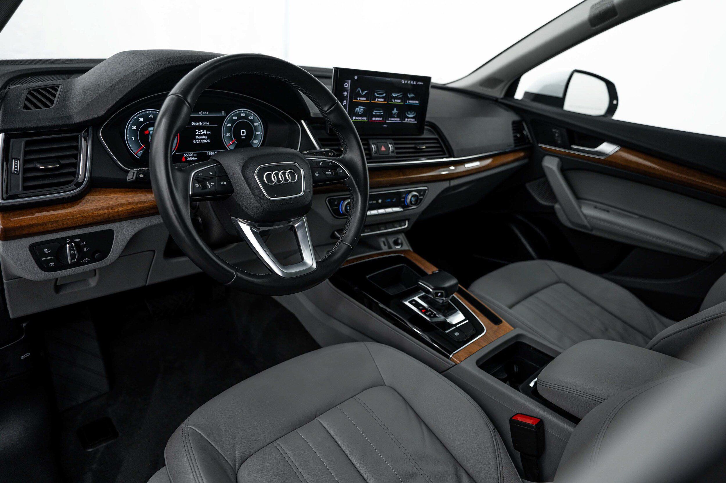 Used 2022 Audi Q5 2.0T Premium Plus w/ Premium Plus Package AWD/4WD image 10