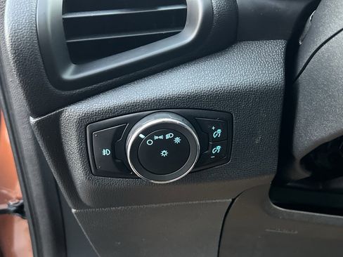 Used 2020 Ford EcoSport SE w/ SE Convenience Package image 15